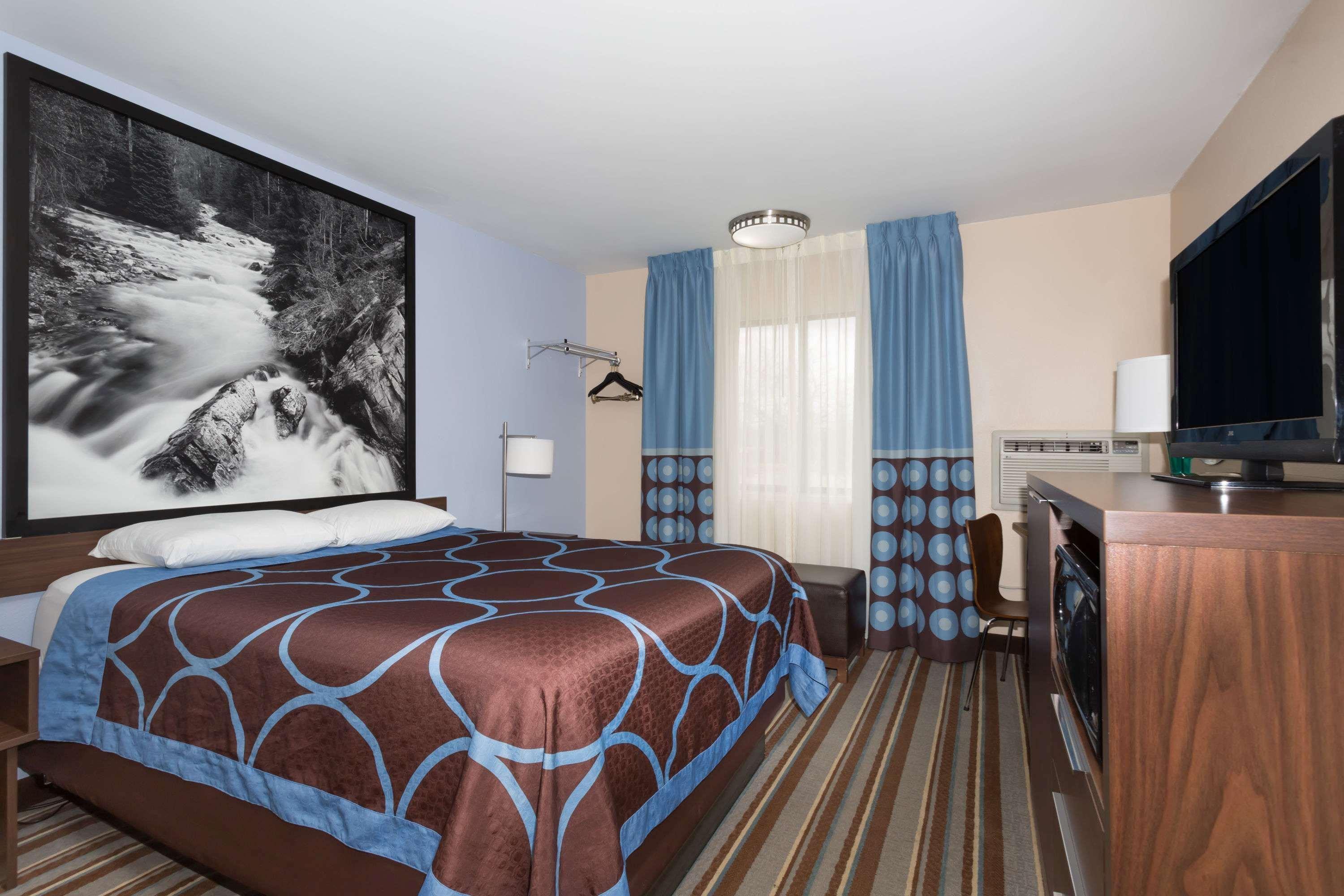 Super 8 By Wyndham Longmont/Twin Peaks Hotel Buitenkant foto