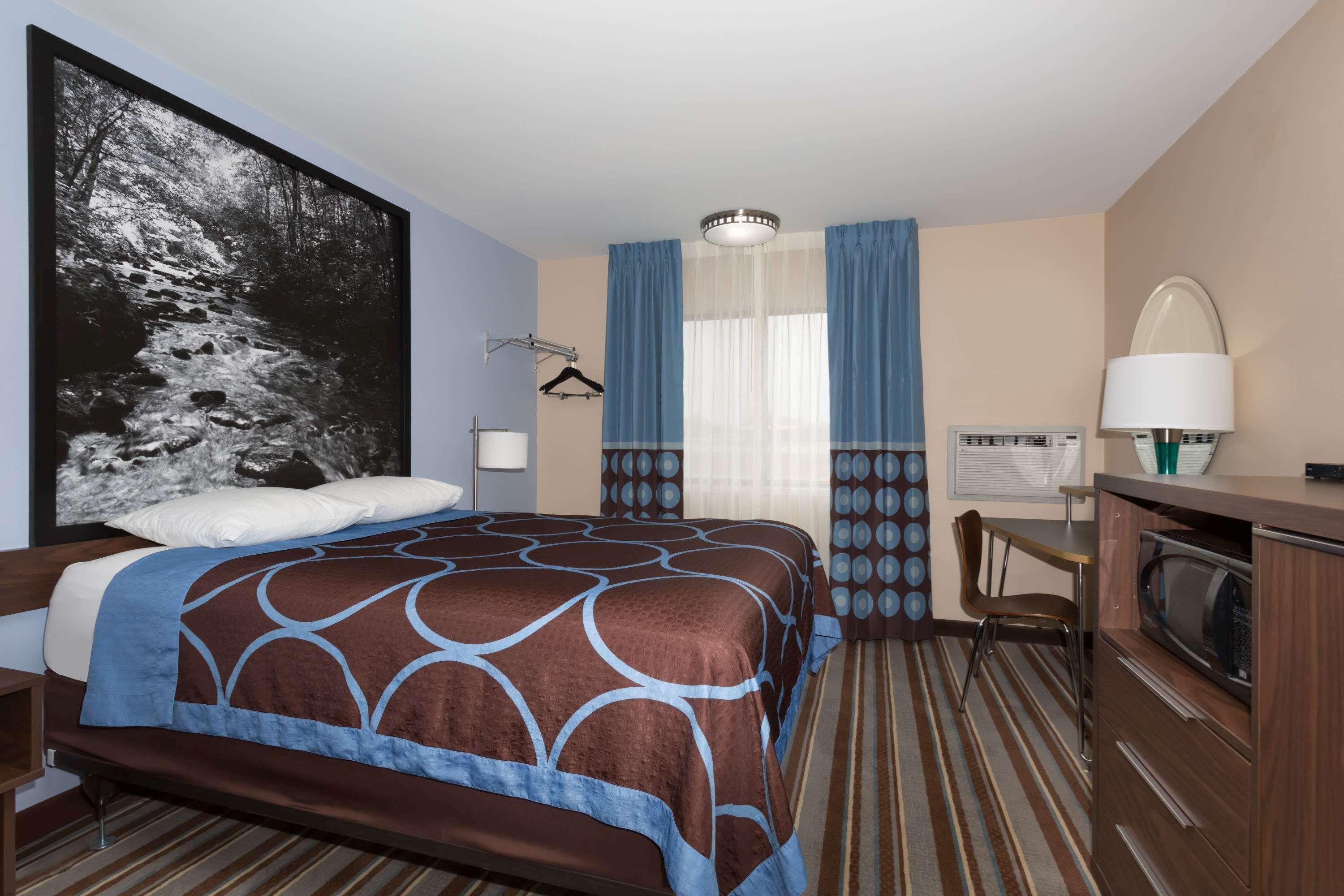 Super 8 By Wyndham Longmont/Twin Peaks Hotel Buitenkant foto